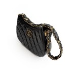 シャネル ホーボーバッグ キルティングカーフスキン